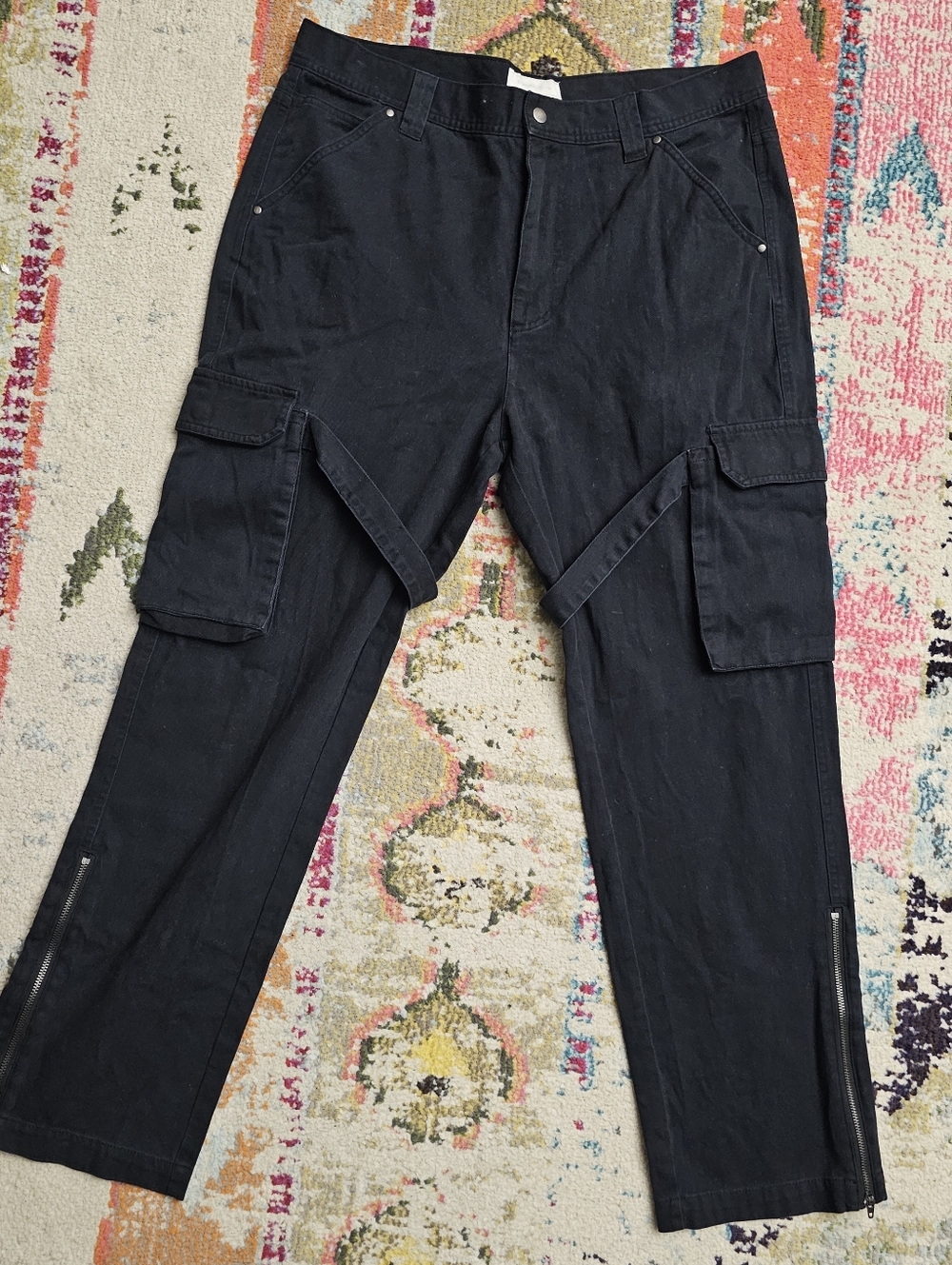Urban Outfitters Standard Cloth Technical Cargo Pants Large 36x30 Thigh Straps - Picture 3 of 14